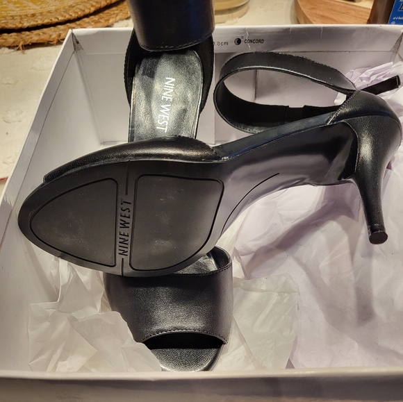 Nine West brand new Size 8 - Picture 3 of 4